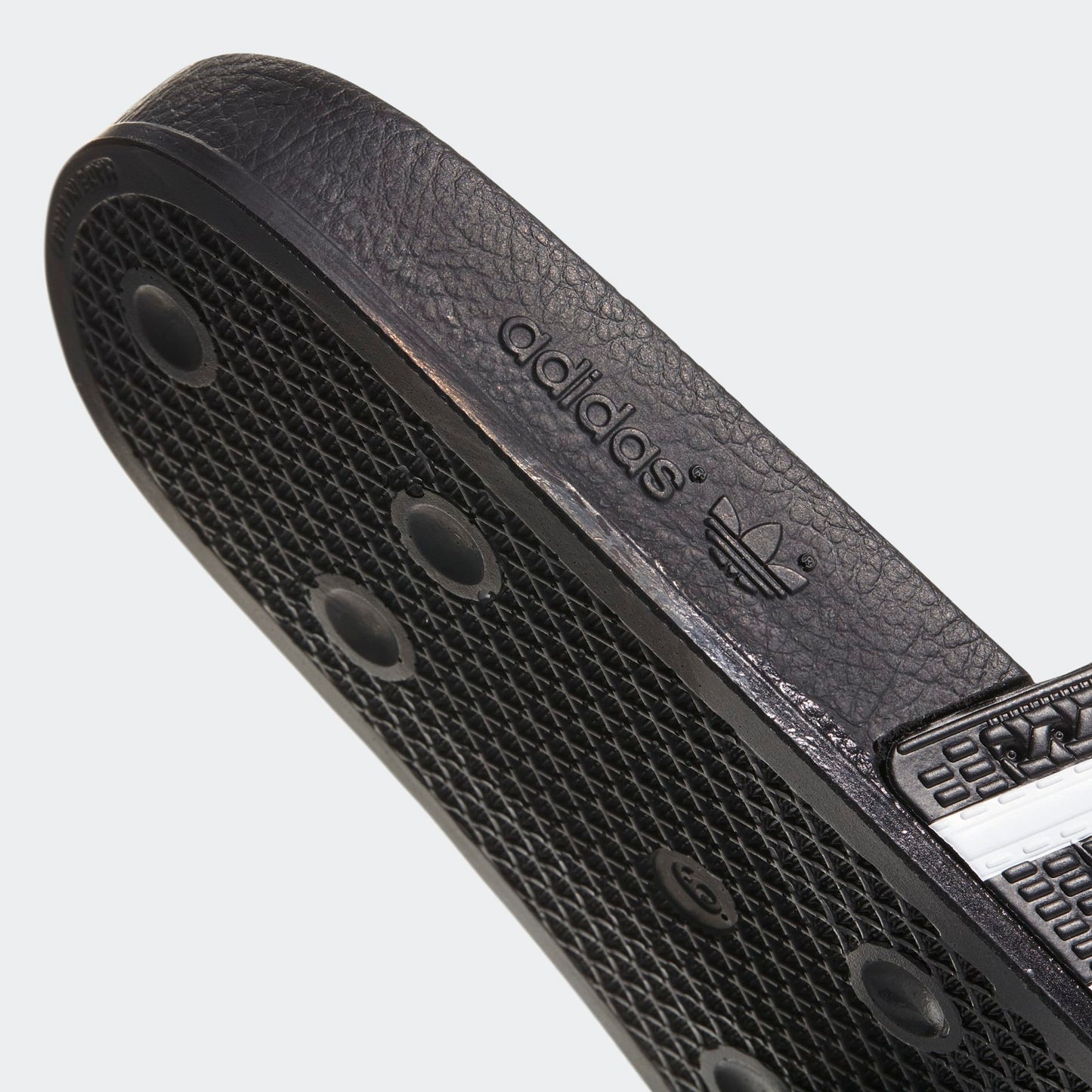 ADILETTE SLIDES “Core Black”