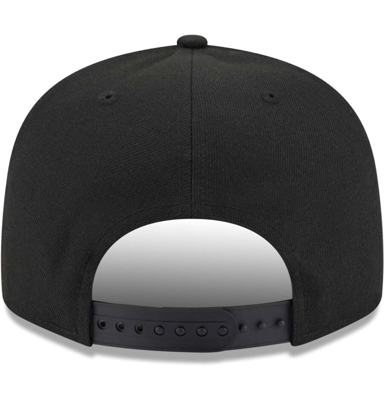 Men's Chicago Bulls New Era Black Icon 9FIFTY Snapback Hat