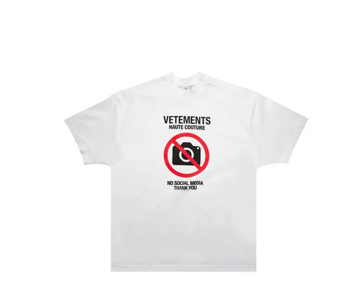 Vetements No Social Media T-shirt