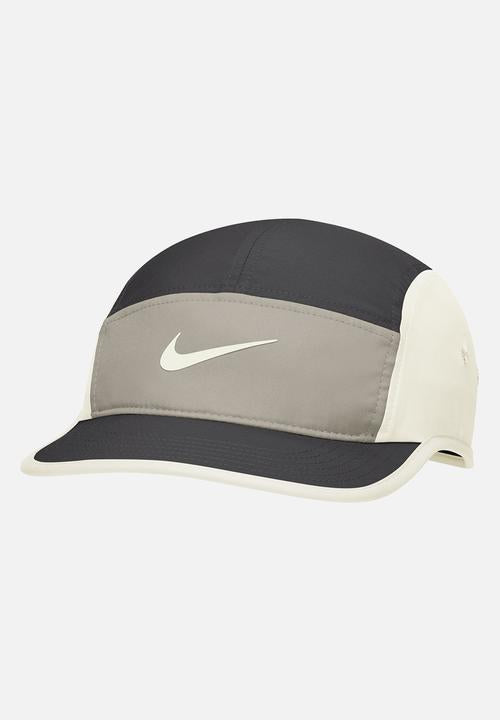 Nike Dri-Fit Fly Unstructured Swoosh Cap - Medium Ash/College Grey