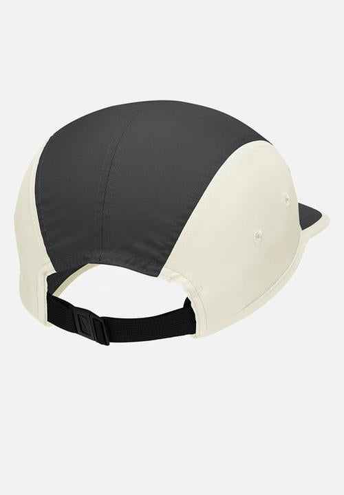 Nike Dri-Fit Fly Unstructured Swoosh Cap - Medium Ash/College Grey