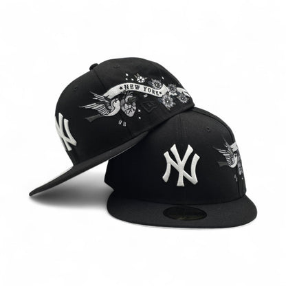 Black New York Yankees Gray Bottom Monotone Hummingbird City Art Side Patch New Era 59Fifty