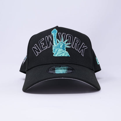 NWT Black New York Yankees 2000 World Series 9Forty SnapBack Cap